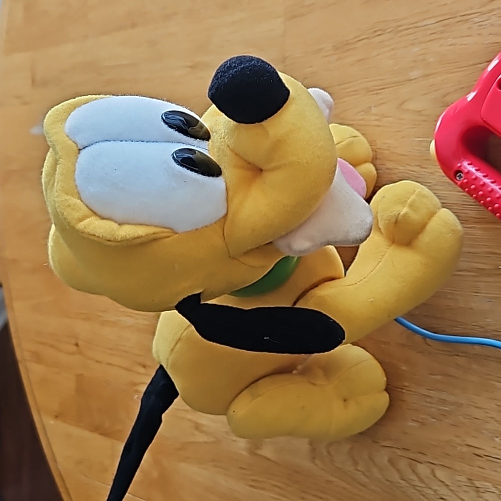 PLUTO DISNEY PUPPY DOG/ WALK 'N WAG